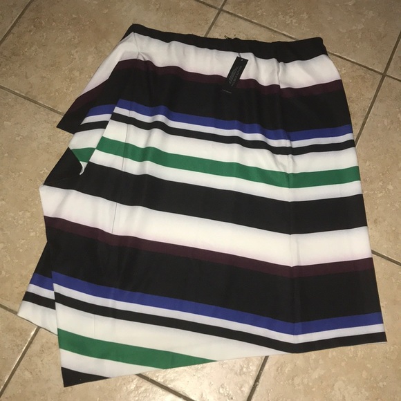 Lane Bryant Dresses & Skirts - Lane Bryant Infinite Stretch Skirt NWT Size 22